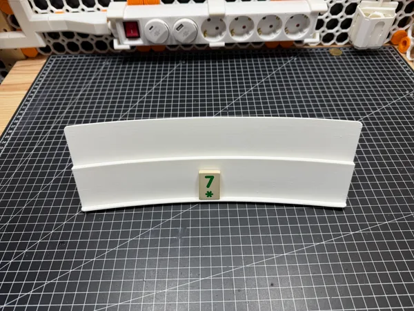 Curved Rummikub stand