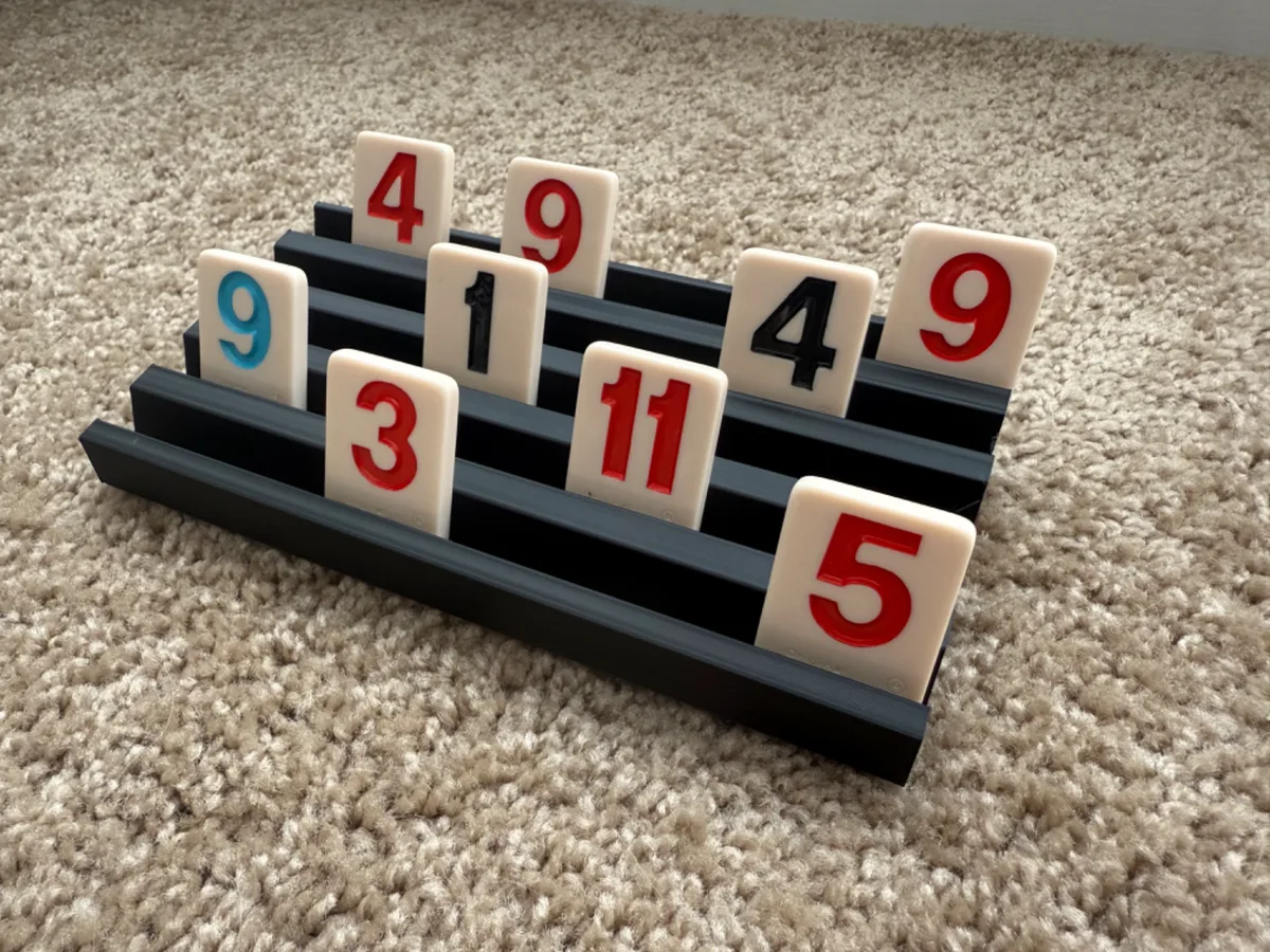Rummikub Stand