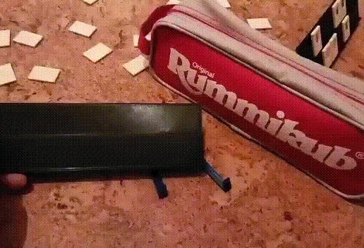 Rummikub stone holder