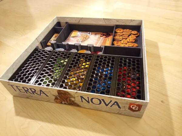Terra Nova insert