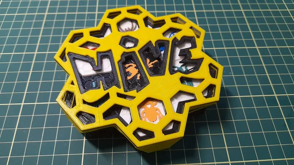 Box for snap-together Hive