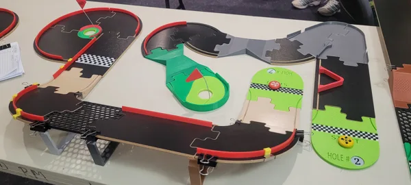 PitchPutt putting green + hole