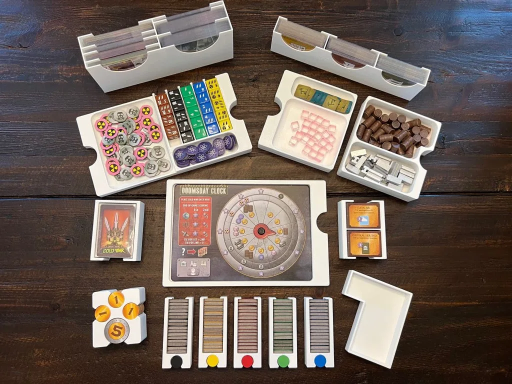 Manhattan Project: Energy Empire and Cold War Expansion Insert / Organizer