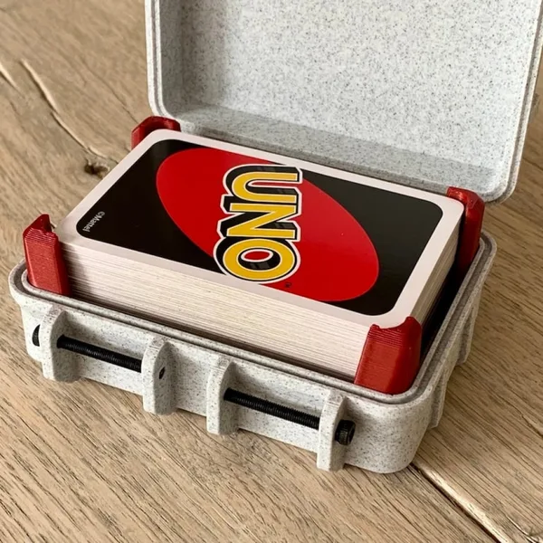 Uno box