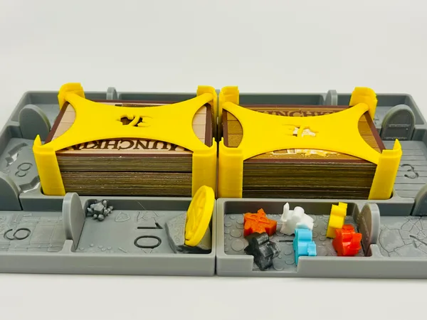 Munchkin Playground! Fits in original box