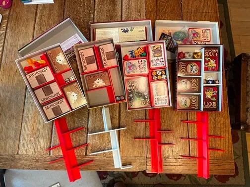 Munchkin Box Insert