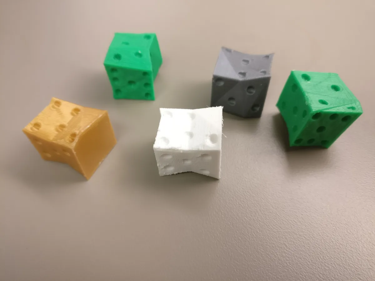 Munchkin Loaded Die with Dots