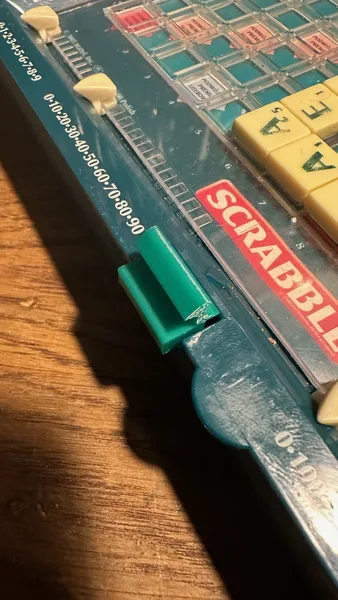 Scrabble Travel BOX Latch