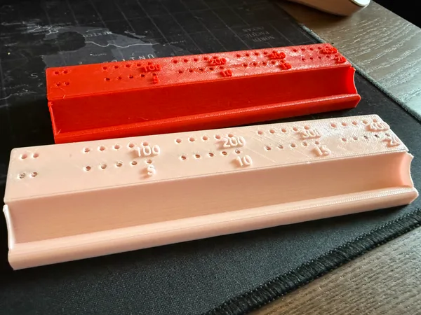 Scrabble counter + holder