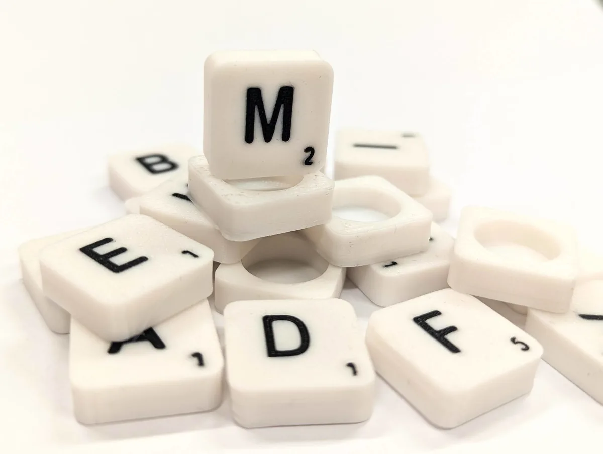 Scrabble letter tile/rock/stone - M