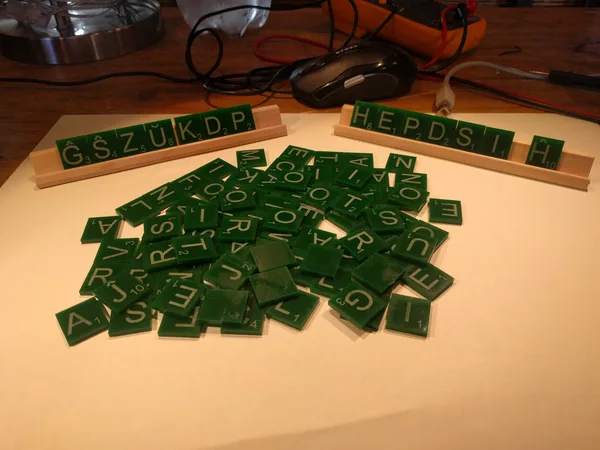 Esperanto Scrabble Tiles - Esperantaj Kaheloj