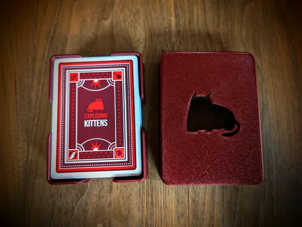exploding kittens 2 player box