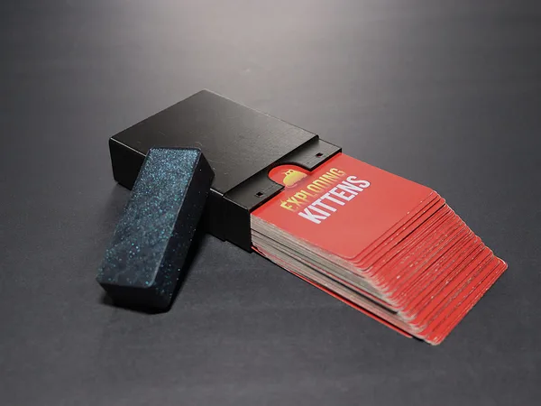 Exploding Kittens Box