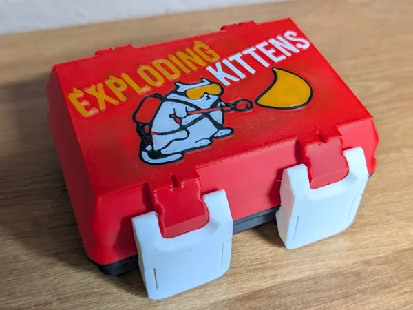 Exploding Kittens deck case