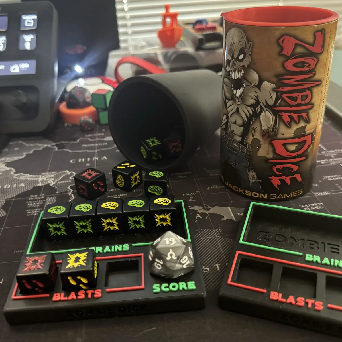 Zombie Dice game score tracker