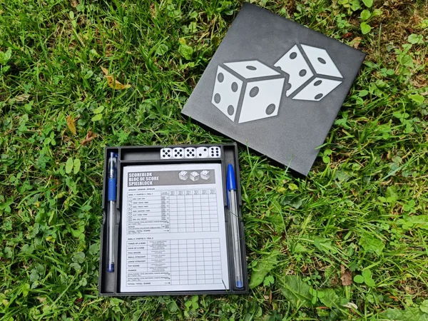 Yahtzee Travel Box & Dice Tray