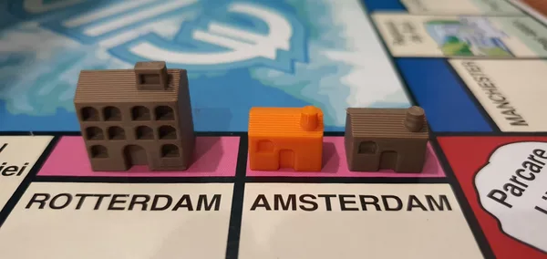Monopoly (or other board games) more detailed house and hotel