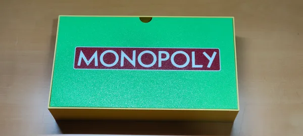 Monopoly box magnetic lid with logo