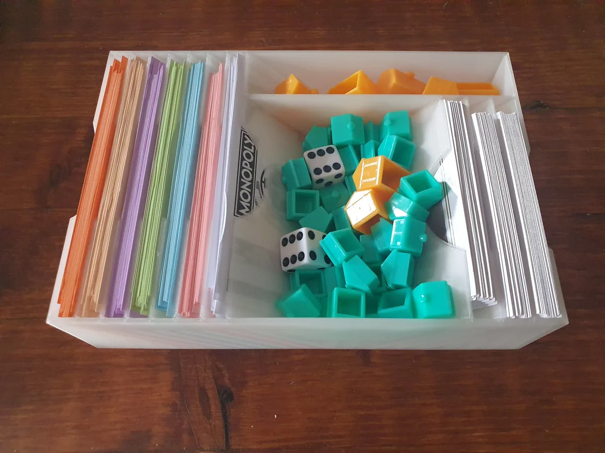 Monopoly money holder