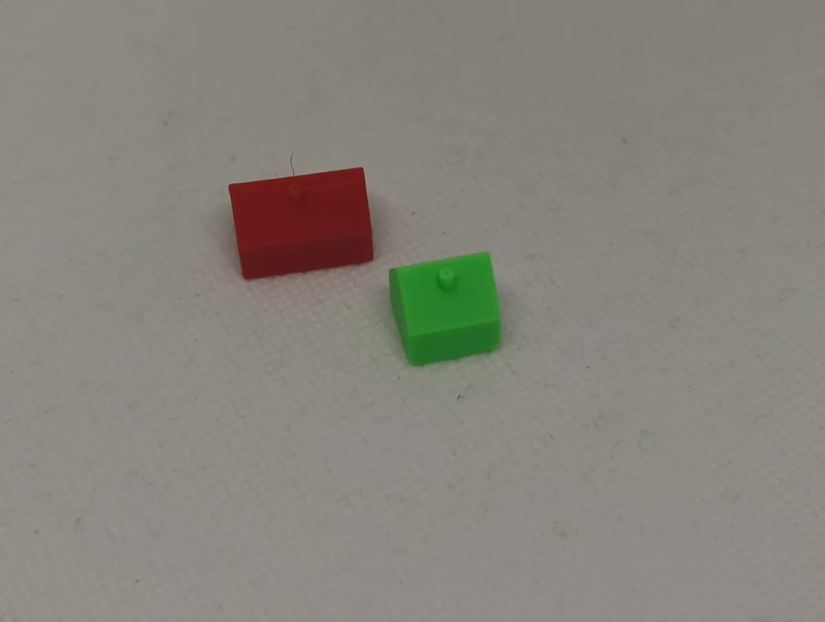 Monopoly Houses and Hotels (Offical Size)