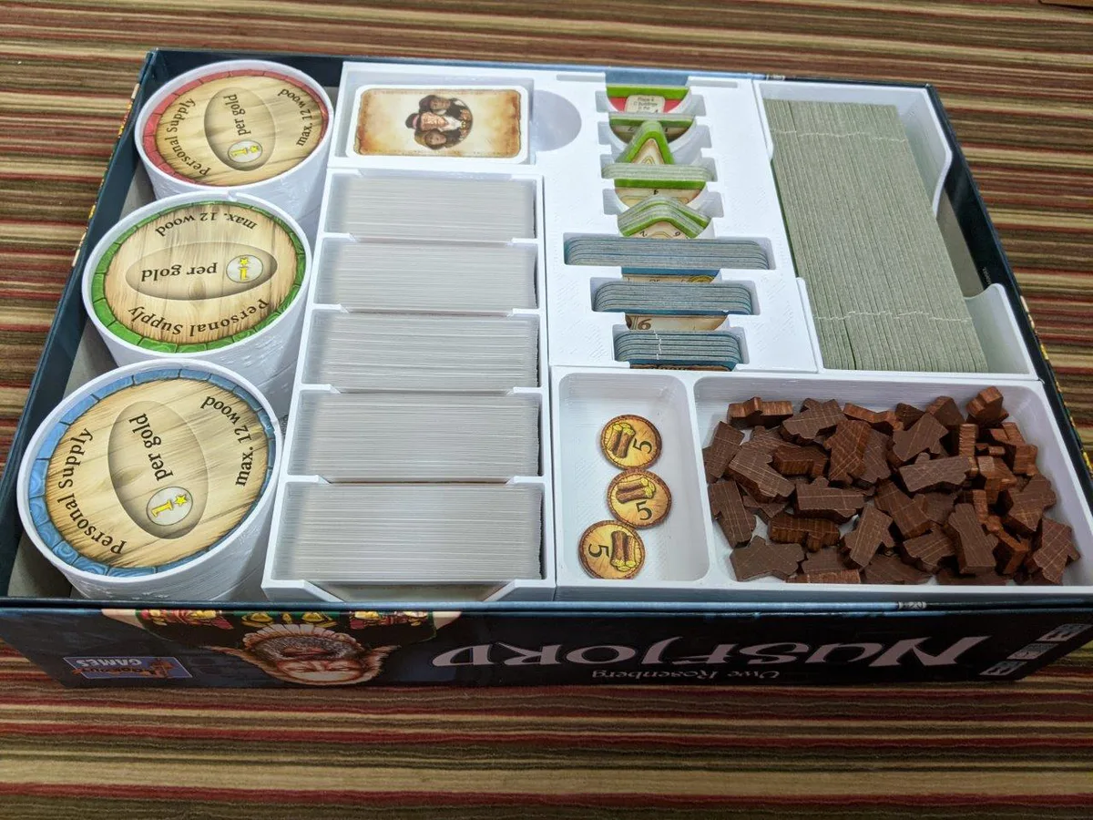 Nusfjord & Expansions Organizer.