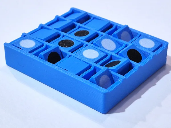 Othello Reversi Game (Travel version) FUSION 360