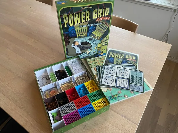 Power Grid Deluxe board game insert