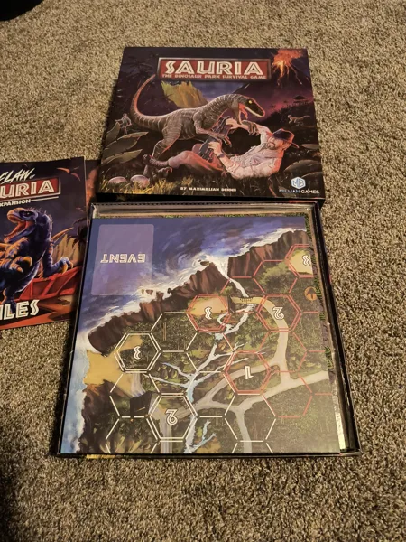 Sauria board game insert & organizer - holds Claw of Sauria expansion