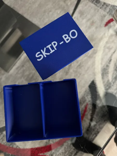 Box mit Deckel für Kartenspiel z.B. Skip-Bo
