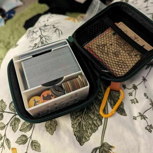 Trailblazers Travel Game Organizer