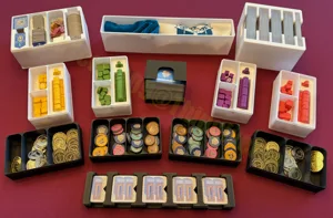 Lisboa Deluxe Edition w/Upgrade Pack insert (supports sleeves)