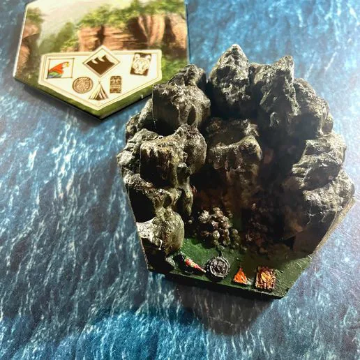 Tile Island 3D Mountains - Robinson Crusoe: Adventures on the cursed island - board game lucified