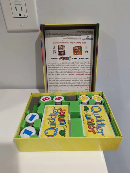 Quiddler Junior Box Organizer