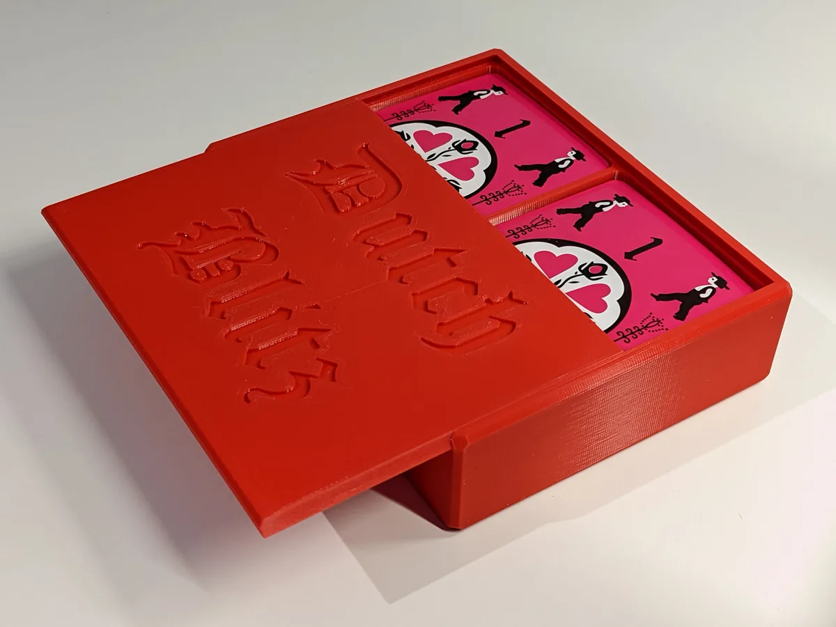 Dovetail box for Dutch Blitz cards
