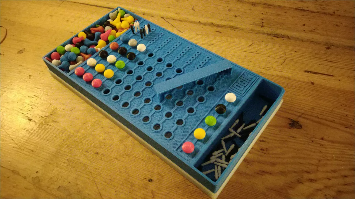 LOGIK (Mastermind) game
