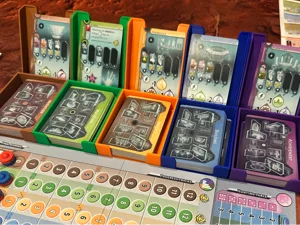 Civolution Card Trays