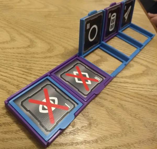 Guess-who-style base for Roll for the Galaxy phase cards