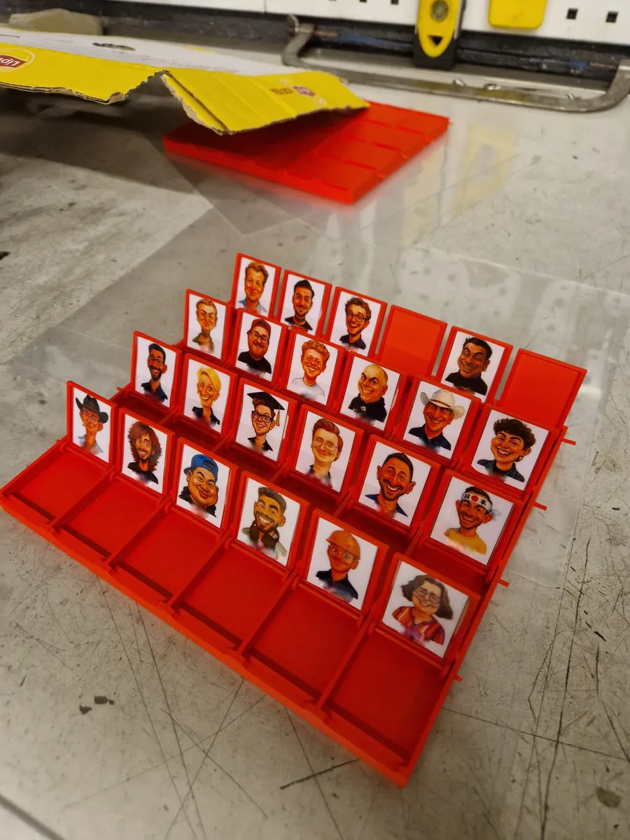 Guess Who? Travel game edition with 24 flaps (Wider with bottom REMIX)