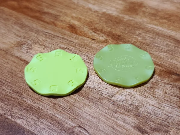 Cranium Whoonu Game Token Piece