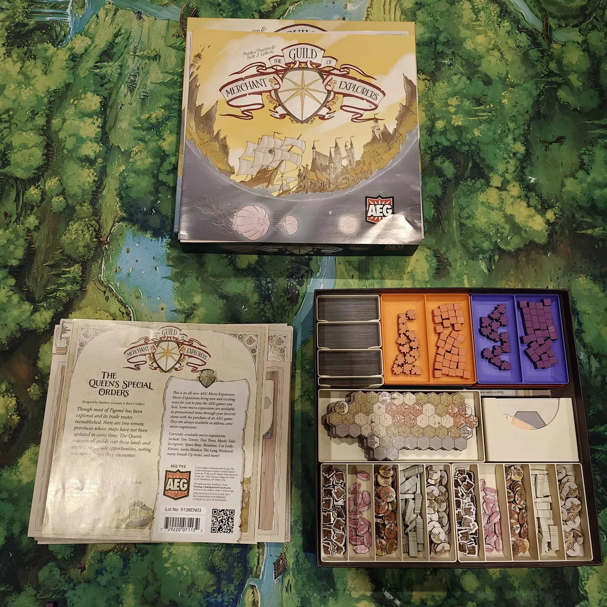 Guild of Merchant Explorers insert with expansion and party pack