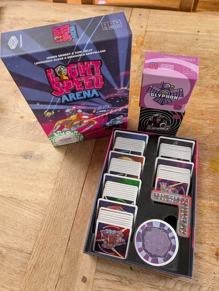 Light Speed: Arena Insert - holds both expansions