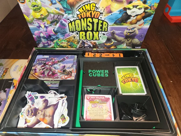 King of Tokyo Monster Box