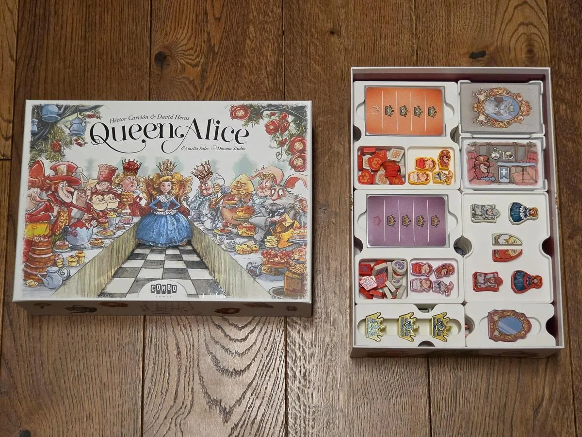 Queen Alice Insert