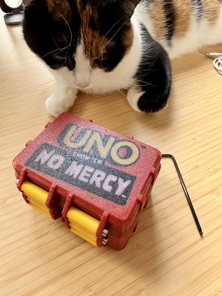 Rugged Uno show 'em no mercy