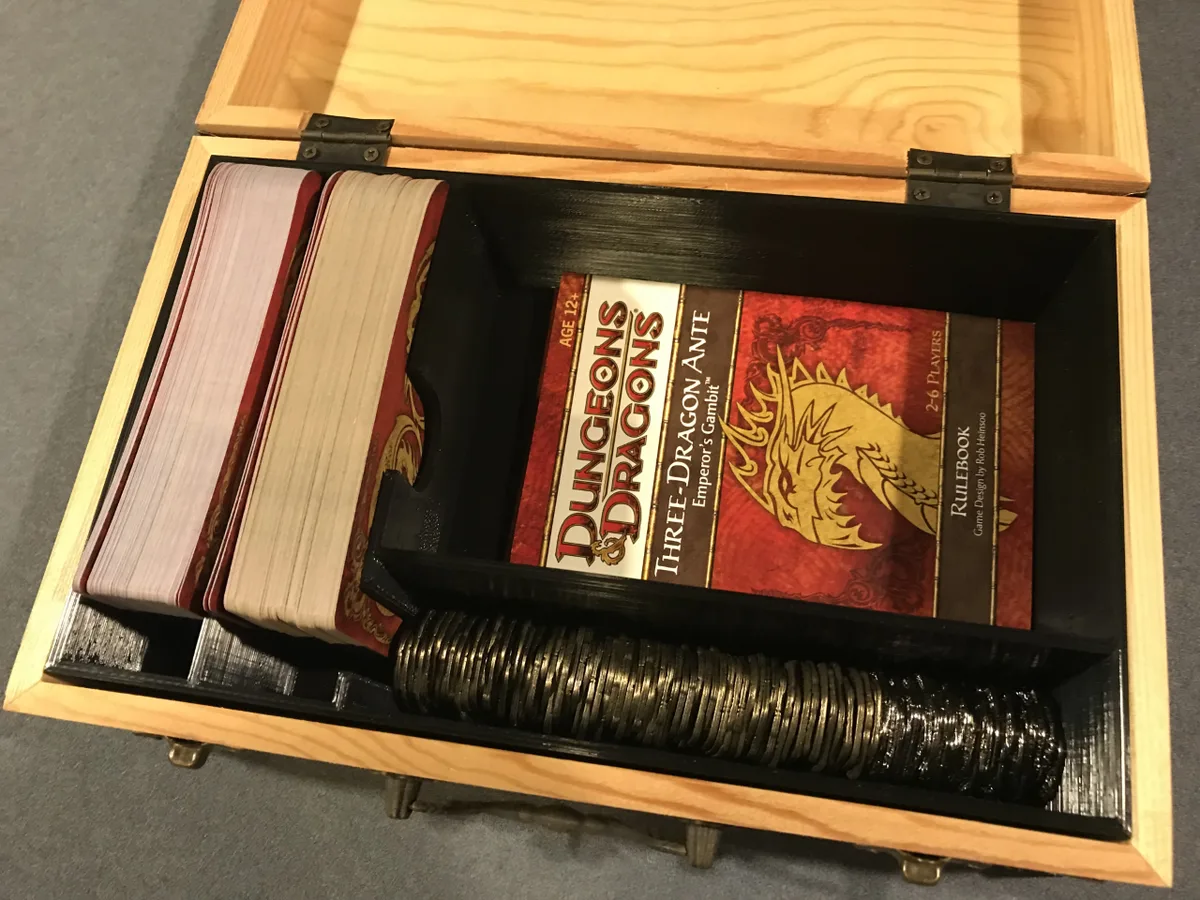 Three-Dragon Ante Card Box