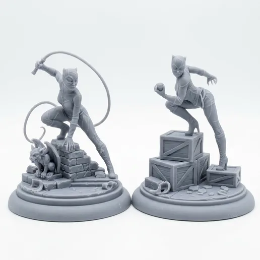 Catwoman Batman Returns Dual Pose - 32mm Batman Miniature Game Scale