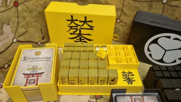 Sekigahara Boardgame insert - Multicolor print + Sleeved cards + larger castles and resource cube compartments