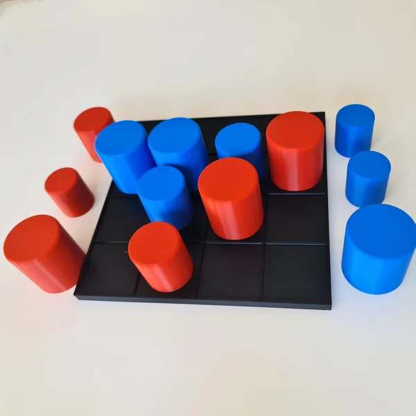 Gobblet - Strategic Stacking Game