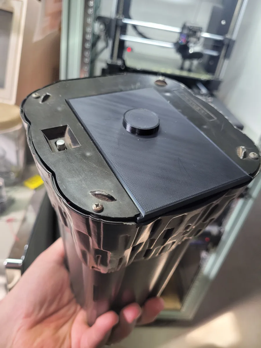 Dark Tower game battery cover replacement