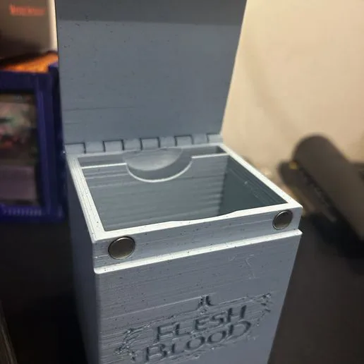 Flesh and Blood Deck box v2 (hinged)